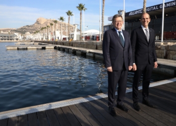 Ximo Puig destaca que la Ocean Race sitúa a Alicante como capital mundial de la náutica