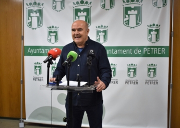 El concejal Ramón Póveda en la presentación de los presupuestos municipales | Javier Díaz