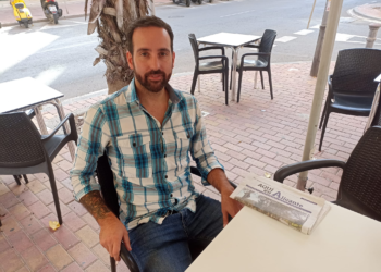 «Me gusta escribir historias donde los de abajo luchan contra los de arriba»