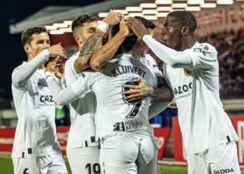 El Valencia no tiene problemas para apear a La Nucía de la Copa del Rey