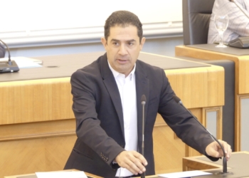 El Grupo socialista denuncia que Mazón coloque asesores a cinco meses de las elecciones