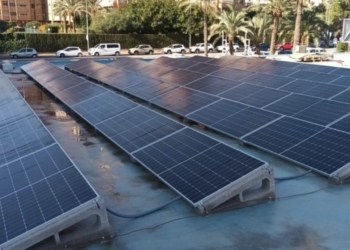 Alicante lidera el cambio del alumbrado por tecnología led y paneles solares