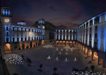 Alicante mejora las luminarias del Casco Antiguo con nuevas farolas Led