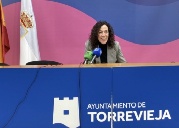 Torrevieja presenta sus actividades para Fitur