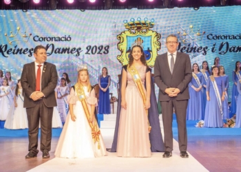 Angélica Morenilla y Daniela Talavera, coronadas reinas de les Festes Majors Patronals