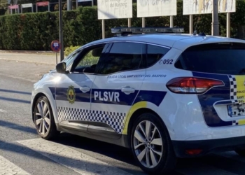 La Policía detiene a dos personas por asaltar un kiosco de San Vicente para robar dinero y materiales