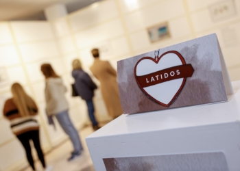 Corazón Exprés presenta en la Casa de Cultura de l’Alfàs la exposición ‘Coleccionando latidos’