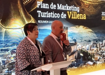 Villena presenta a los agentes turísticos las líneas maestras del Plan de Marketing de posicionamiento de la ciudad