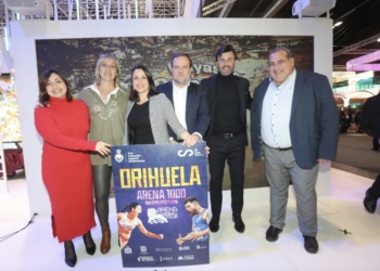 Orihuela presenta en Fitur el Campeonato de Balonmano Playa Arena 1000 Playas de Orihuela