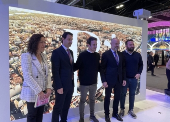 Melendi, India Martínez y Loquillo, los primeros artistas que conforman la tercera edición del Festival Brilla Torrevieja