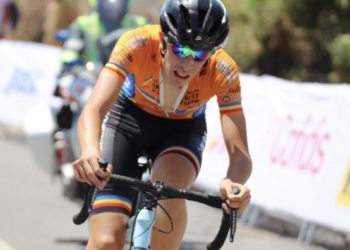 Álvarez con el maillot de la Selección Valenciana.