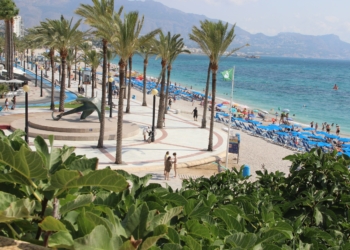La primera línea de playa de l’Albir se transformará por completo.