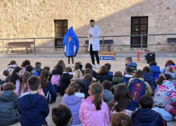 Santa Pola organiza un taller de uso responsable del agua para escolares