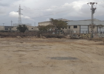 Finaliza la limpieza del solar afectado por el vertido de escombros de las obras del barrio de los Manchegos