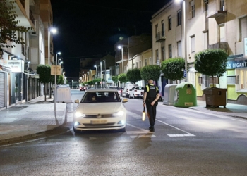 La Policía Local de Elda detiene a un conductor que quintuplicaba la tasa de alcoholemia