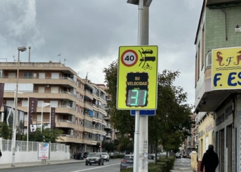 Torrevieja instala señales de tráfico inteligentes en varios puntos de la ciudad