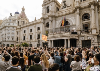 Sorteadas las invitaciones para asistir a las mascletaes desde el balcón municipal