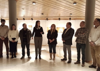 La exposición ‘Elx Mirades Eternes’ llega al Palacio de Congresos de Jaca