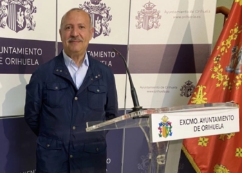 Medio Ambiente sustituirá la barrera del río por una de cerco flotante más eficaz en la retención de residuos