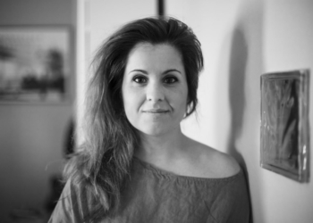 «Siempre que escribo intento hacerlo para alzar la voz de ‘las nadie’»