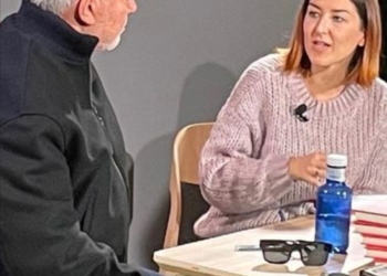 Pepa Blanes en un diálogo con Pedro Almodóvar.