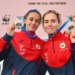 A la izquierda Paula Espinosa y a la derecha Miranda Torres.