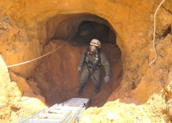 Las primeras exploraciones pueden aludir a los refugios antiaéreos que recoge el libro 'Villena Roja'.