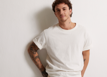 «He sacado una balada porque no quiero encasillarme en un estilo»