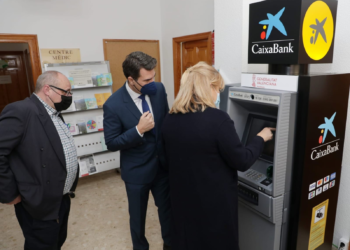 La Generalitat instala 141 cajeros en pueblos pequeños