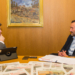 Un momento de la entrevista realizada por nuestro director, Ángel Fernández, al alcalde, Carlos González.