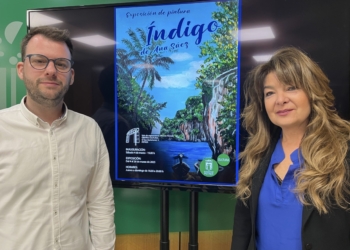 Ana Sáez inaugura una exposición de pintura titulada “Índigo” en el Centro Cultural