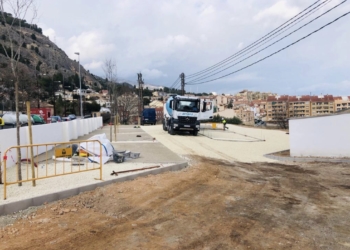 En dos semanas finalizan las obras del aparcamiento en el barrio de Santa Rosa