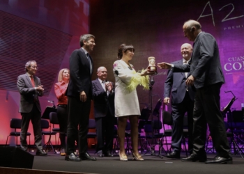 Fernando Benzo se alza con el Premio Azorín de Novela con la obra ‘Los perseguidos’
