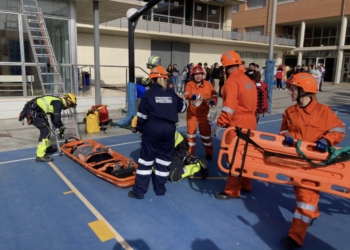Los centros escolares de Torrevieja celebran un simulacro de emergencia sísmica