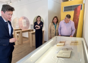 La Casa Museo Miguel Hernández acoge la muestra “Querido amigo… Miguel Hernández y las cartas a José María de Cossío”