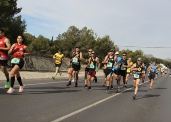 Vicente Devesa gana las X millas de la Costa Blanca por segundo año consecutivo