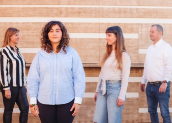 Marta junto a su familia.