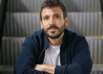 «Este disco es más desenfadado, con más energía y con menos profundidad»