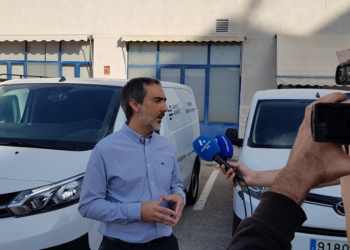 Aguas de Alicante renueva su compromiso con la movilidad sostenible con la incorporación de nuevos vehículos eléctricos