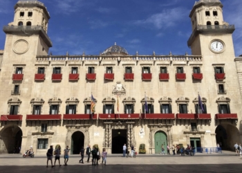 Alicante expone el censo del 28-M para consultas y reclamaciones