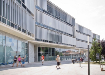 San Vicente aprueba un protocolo con la UA para la generación, autoconsumo y distribución de energía renovable