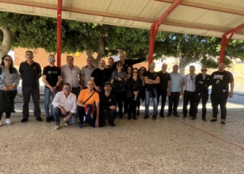 Los conserjes de los colegios de Orihuela reciben formación para el mantenimiento de los centros escolares