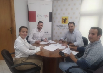 Comercio y Jovempa Marina Baixa colaboran para realizar acciones de promoción del comercio alteano