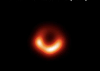 Una nueva imagen del agujero negro de M87 revela el nacimiento del potente chorro de partículas que emana de su sombra