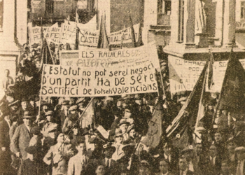 Manifestación pro-autonomía en Alzira en 1932 | ‘Ombra i claror’