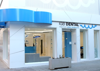 Implantes dentales y dientes fijos en un día: la técnica estrella de IGB Dental