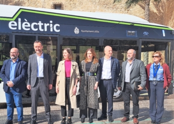 Se ha puesto en marcha el primer autobús urbano en Elche 100% eléctrico