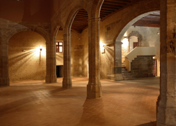 Castillo de Alaquàs, Palacio de los Aguilar