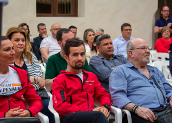 Alfafar se vuelca con su atleta Iván Penalba