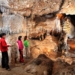 Estudios geológicos para toda la familia, por ejemplo en la gruta de Don Juan.